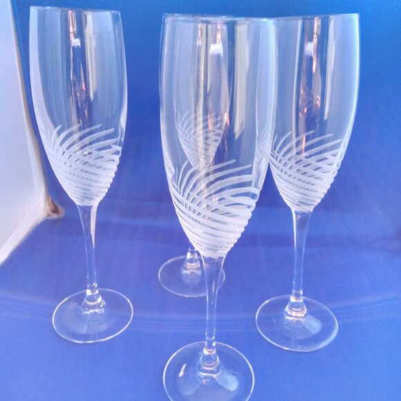 Vintage set of 4 crystal champagne flute glasses etched swirl design - Picture 1 of 6